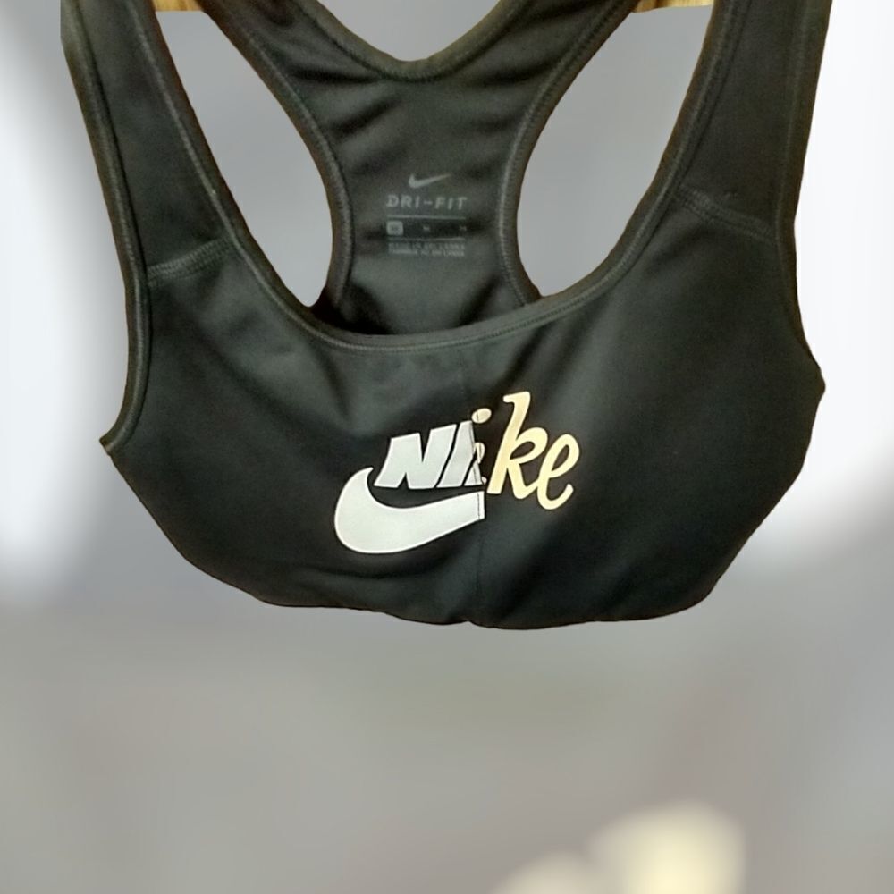 NIKE Women's Athletic Sports Bra With Dri-Fit - Picture 5 of 8